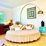 Venus Privacy & Relax